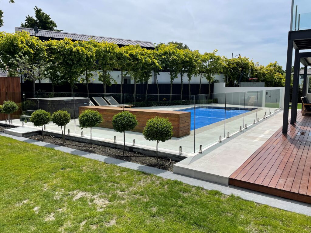 Senator 10m pool No10