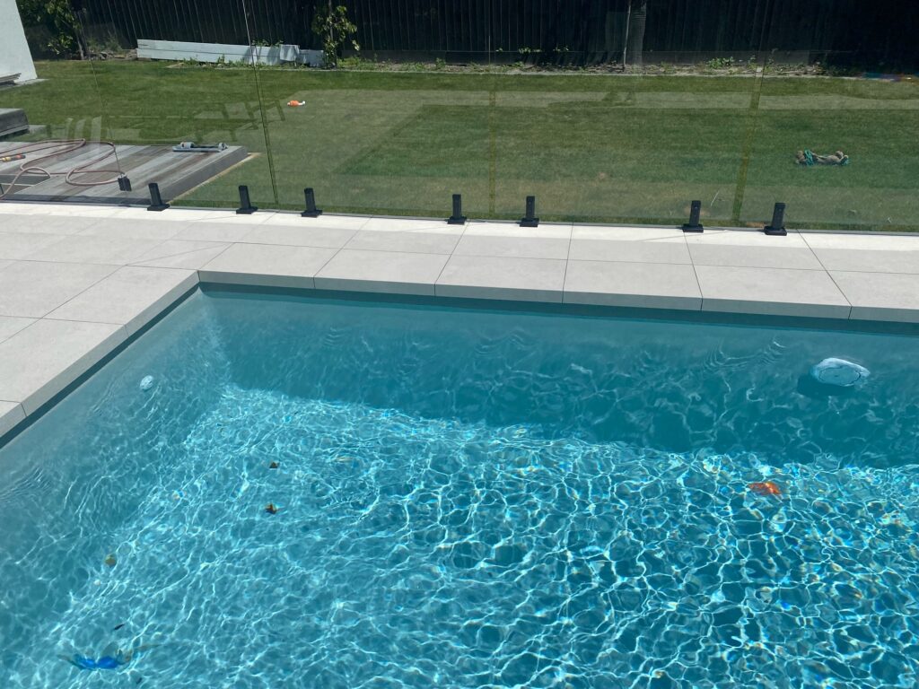 An in-ground insulated fibreglass Bermuda Plunge Pool buyers guide