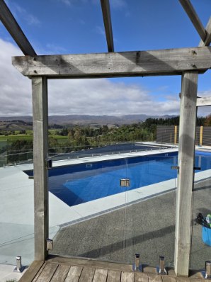 25696351 b0ca 41d8 96aa 6e9eda61cacf